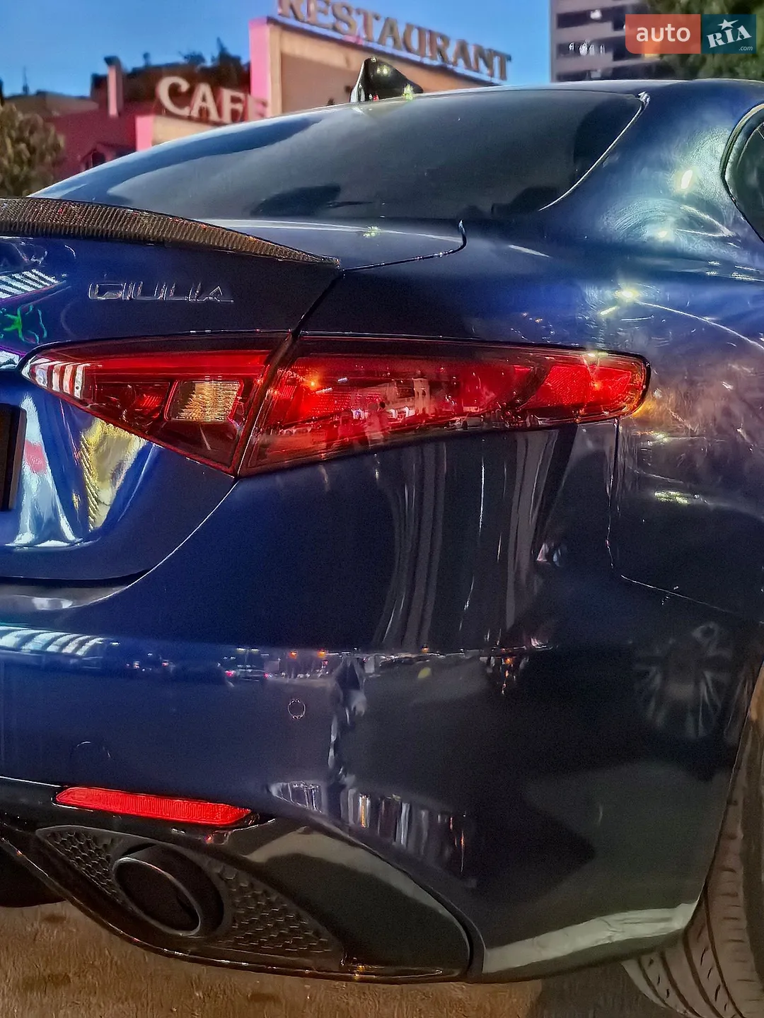 2017 Alfa Romeo Giulia - мініатюра 5