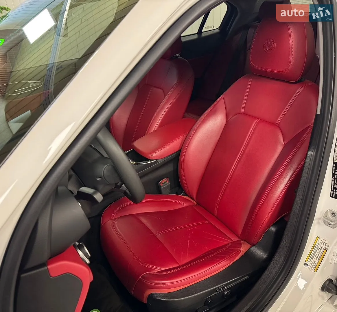 2020 Alfa Romeo Giulia - мініатюра 23
