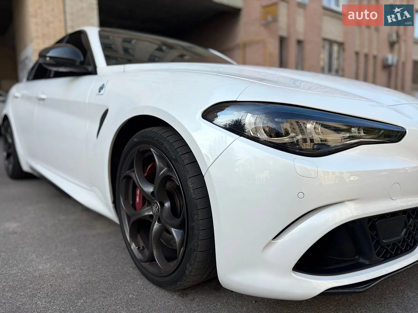 2018 Alfa Romeo Giulia - мініатюра 15