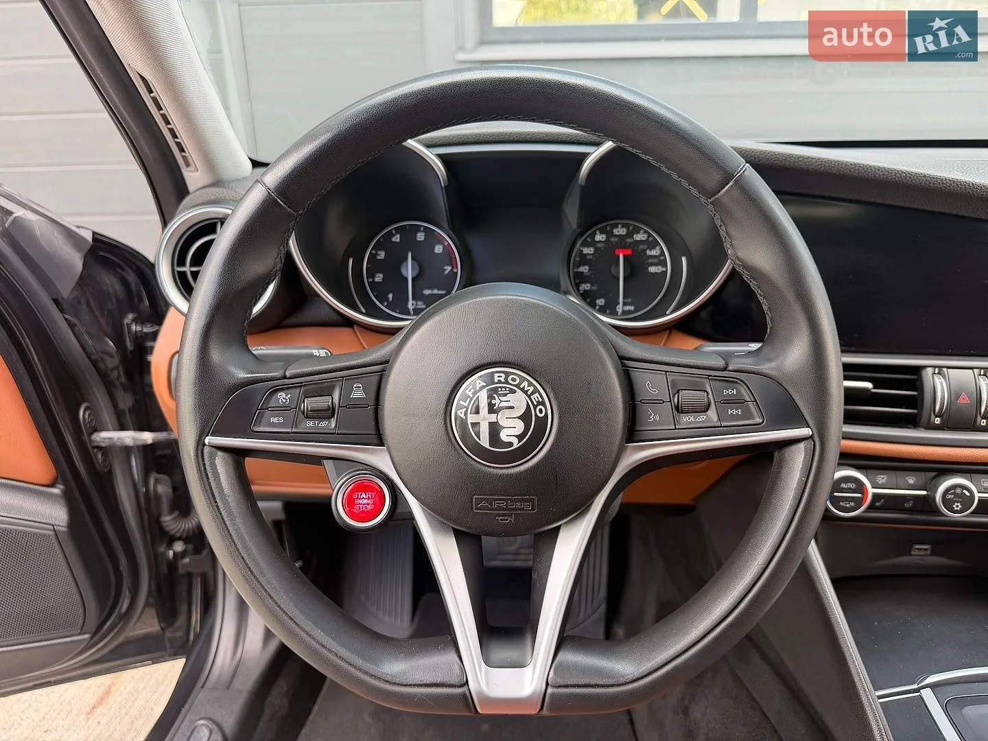 2017 Alfa Romeo Giulia - мініатюра 36