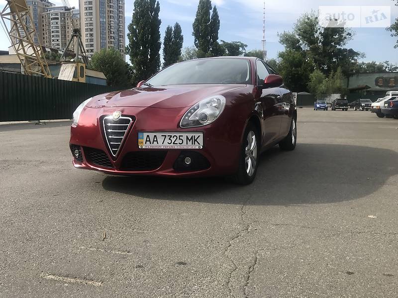 Хетчбек Alfa Romeo Giulietta 2012 в Києві