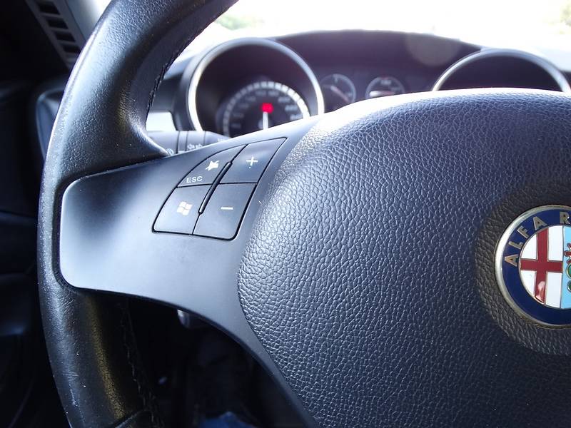 Хетчбек Alfa Romeo Giulietta 2012 в Дніпрі