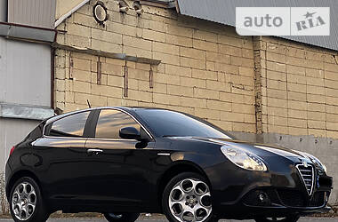 Хэтчбек Alfa Romeo Giulietta 2012 в Одессе