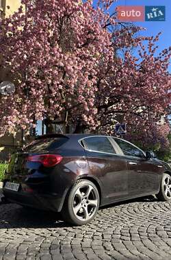 Хетчбек Alfa Romeo Giulietta 2011 в Ужгороді