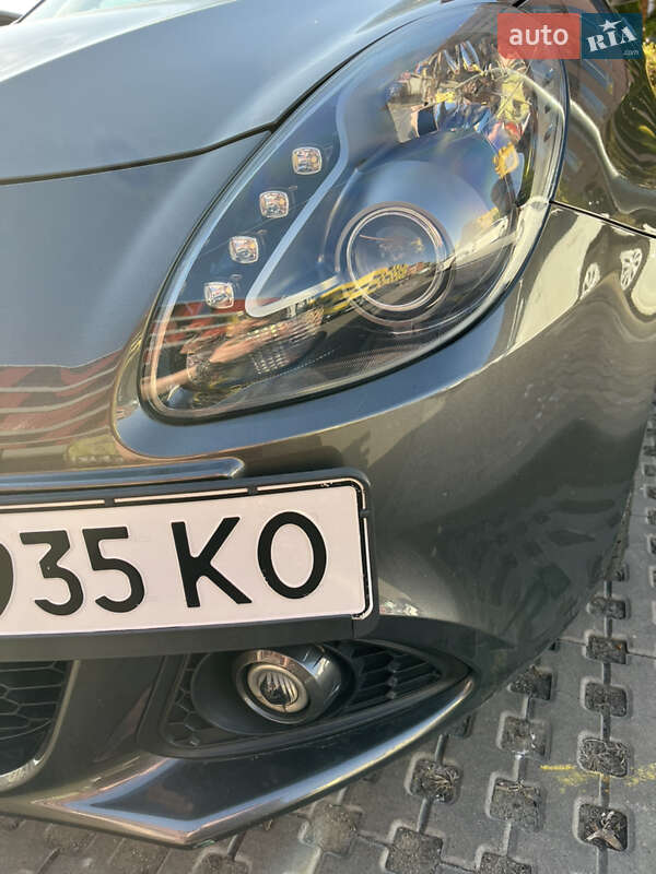 Хэтчбек Alfa Romeo Giulietta 2015 в Киеве