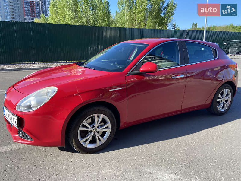 Хэтчбек Alfa Romeo Giulietta 2012 в Киеве
