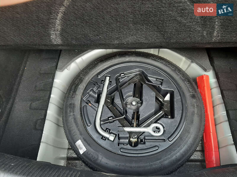 Хетчбек Alfa Romeo Giulietta 2011 в Івано-Франківську фото 15 Хетчбек Alfa Romeo Giulietta 2011 в Івано-Франківську