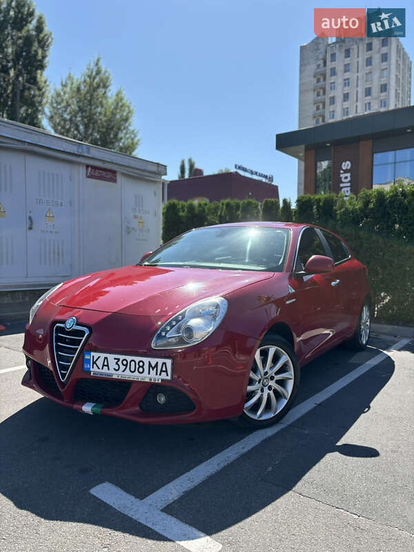 Хэтчбек Alfa Romeo Giulietta 2012 в Киеве