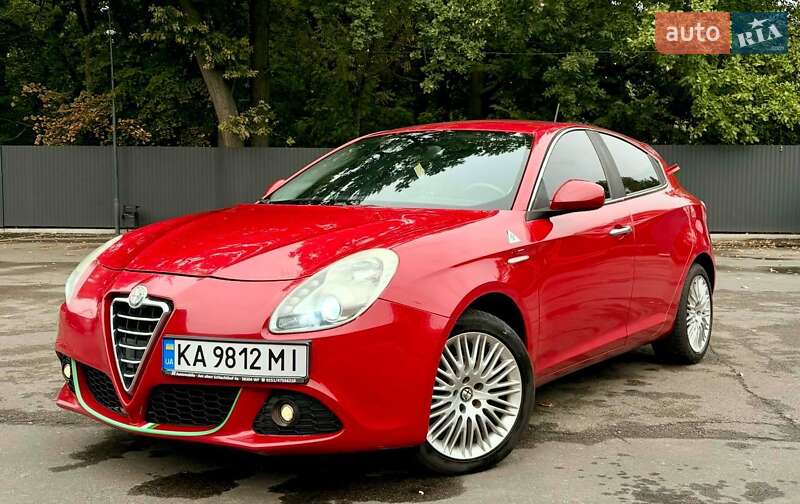 Хетчбек Alfa Romeo Giulietta 2010 в Броварах фото 5 Хетчбек Alfa Romeo Giulietta 2010 в Броварах