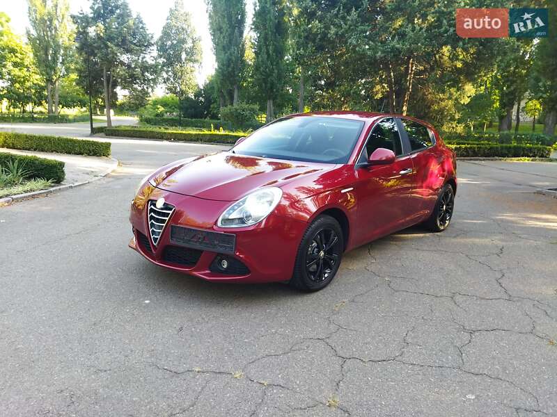 Хэтчбек Alfa Romeo Giulietta 2012 в Киеве