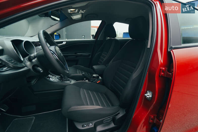 Хэтчбек Alfa Romeo Giulietta 2019 в Харькове фото 36 Хэтчбек Alfa Romeo Giulietta 2019 в Харькове