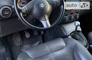 Купе Alfa Romeo GT 2008 в Львове