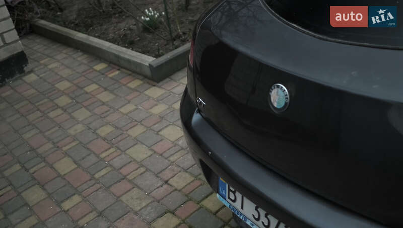 Купе Alfa Romeo GT 2006 в Смілі