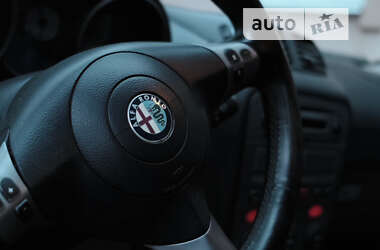 Купе Alfa Romeo GT 2006 в Смілі