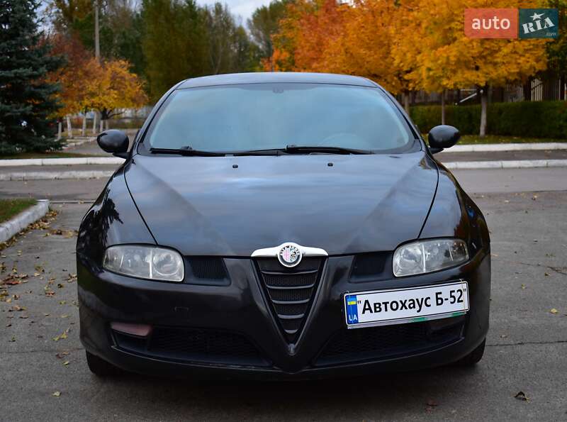 Купе Alfa Romeo GT 2005 в Киеве фото 8 Купе Alfa Romeo GT 2005 в Киеве