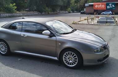 Купе Alfa Romeo GT 2004 в Дніпрі