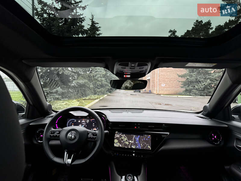 Внедорожник / Кроссовер Alfa Romeo Junior 2025 в Киеве