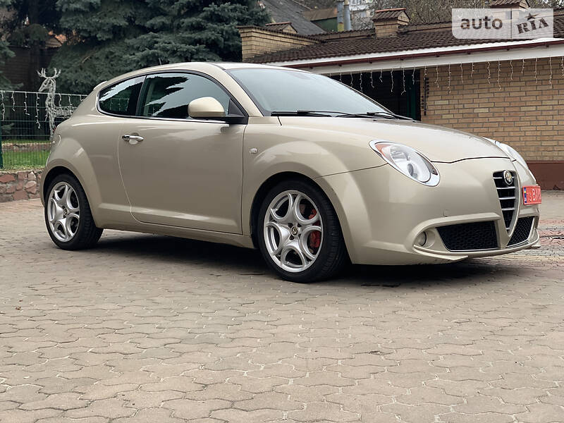 Хэтчбек Alfa Romeo MiTo 2009 в Киеве