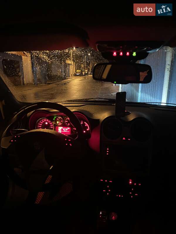Хетчбек Alfa Romeo MiTo 2011 в Одесі