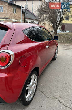 Хэтчбек Alfa Romeo MiTo 2011 в 