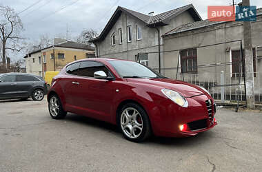 Хэтчбек Alfa Romeo MiTo 2011 в 