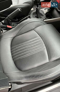 Хэтчбек Alfa Romeo MiTo 2011 в 