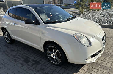 Хэтчбек Alfa Romeo MiTo 2011 в 