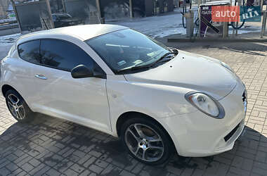 Хэтчбек Alfa Romeo MiTo 2011 в 