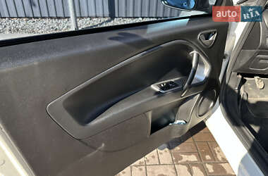 Хэтчбек Alfa Romeo MiTo 2011 в 