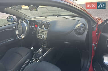 Хетчбек Alfa Romeo MiTo 2012 в 
