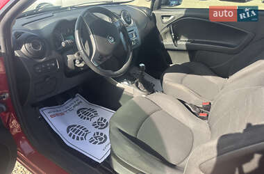 Хетчбек Alfa Romeo MiTo 2012 в 