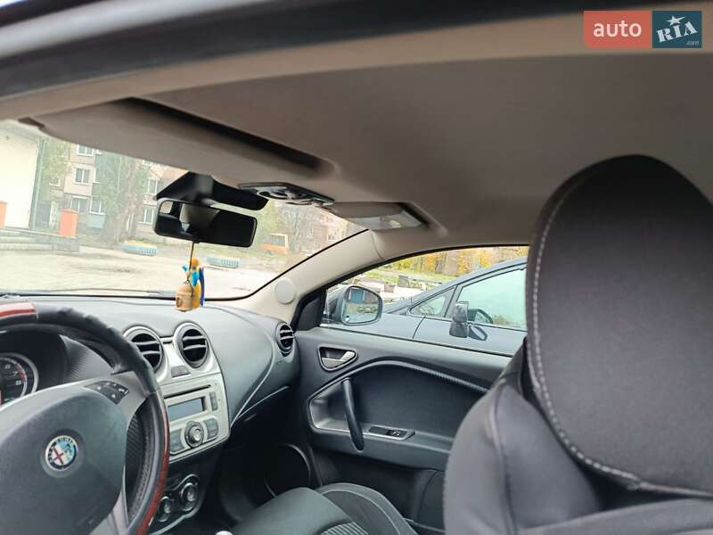 Хэтчбек Alfa Romeo MiTo 2010 в Кривом Роге