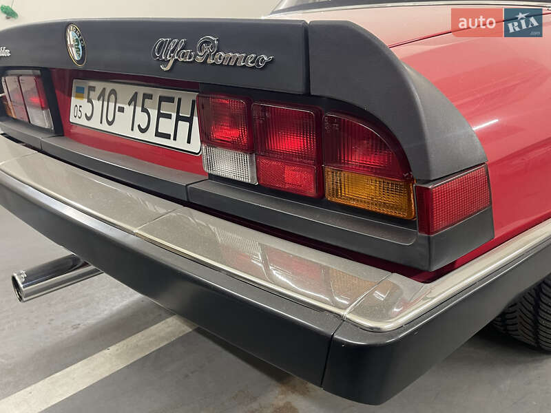 Кабриолет Alfa Romeo Spider 1987 в Киеве