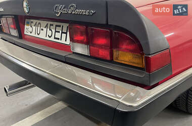 Кабриолет Alfa Romeo Spider 1987 в 