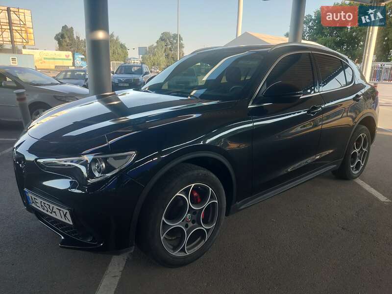 Внедорожник / Кроссовер Alfa Romeo Stelvio 2017 в Днепре