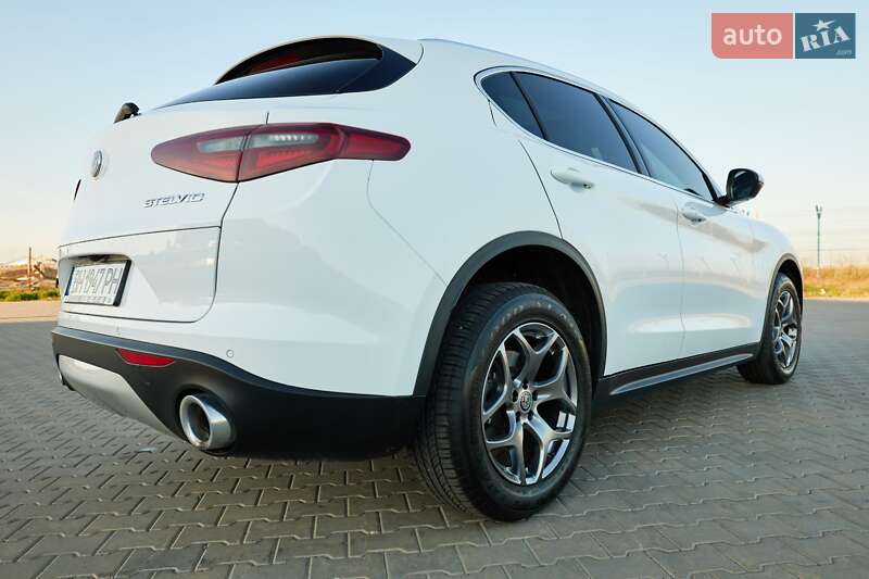 Внедорожник / Кроссовер Alfa Romeo Stelvio 2018 в Одессе