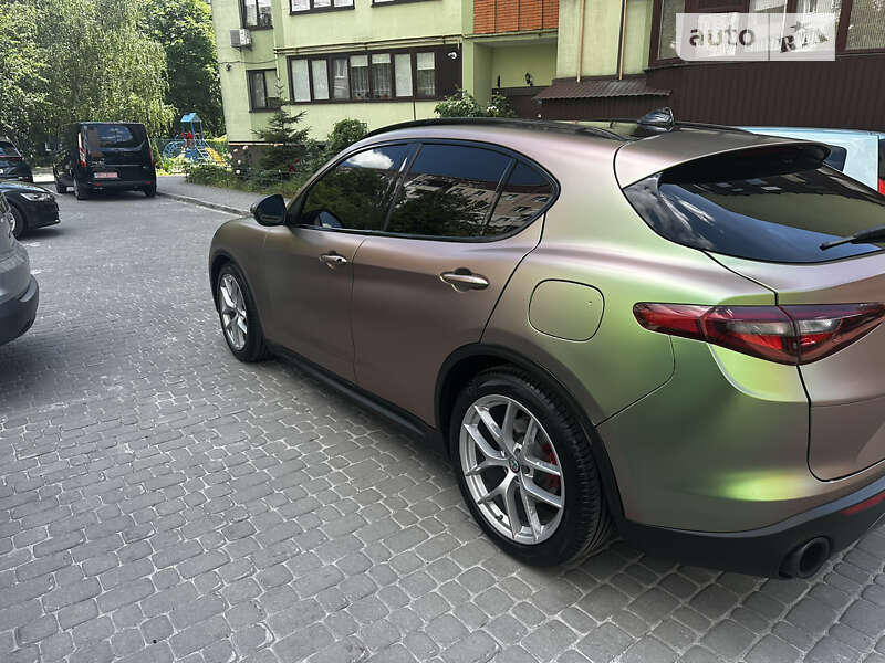 Внедорожник / Кроссовер Alfa Romeo Stelvio 2018 в Тернополе