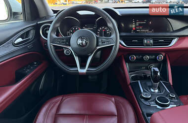 Внедорожник / Кроссовер Alfa Romeo Stelvio 2018 в 