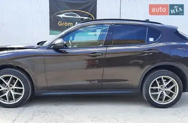 Alfa Romeo Stelvio 2017