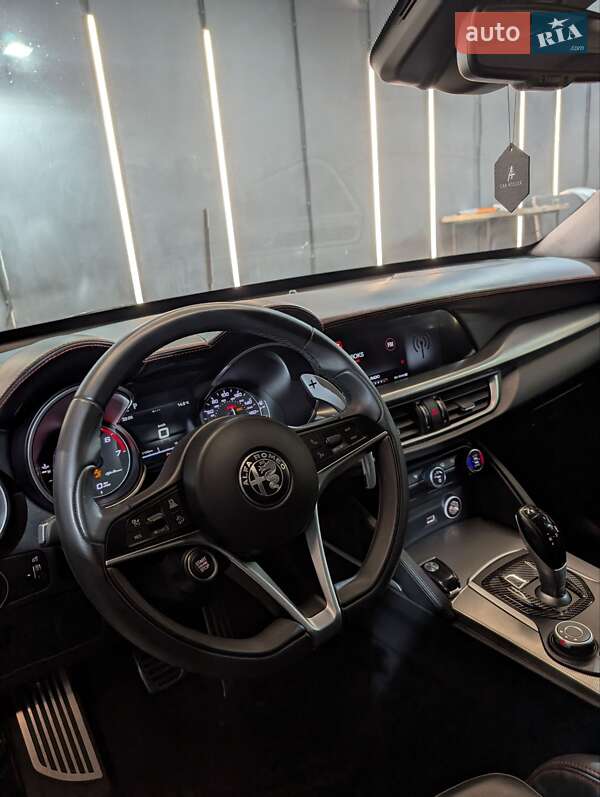 Внедорожник / Кроссовер Alfa Romeo Stelvio 2017 в Львове фото 10 Внедорожник / Кроссовер Alfa Romeo Stelvio 2017 в Львове