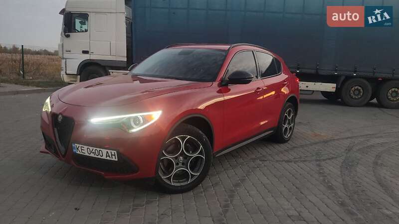 Позашляховик / Кросовер Alfa Romeo Stelvio 2017 в Дніпрі