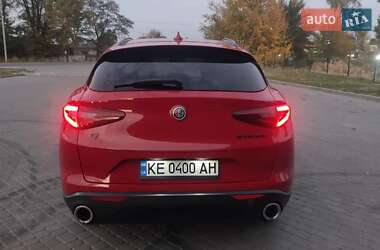 Внедорожник / Кроссовер Alfa Romeo Stelvio 2017 в 