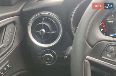 Внедорожник / Кроссовер Alfa Romeo Stelvio 2017 в 