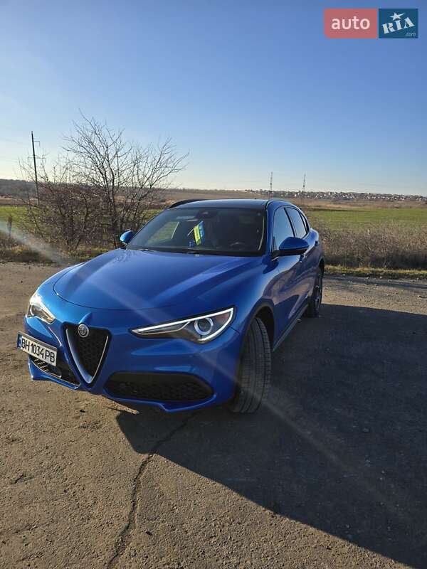 Внедорожник / Кроссовер Alfa Romeo Stelvio 2017 в Одессе
