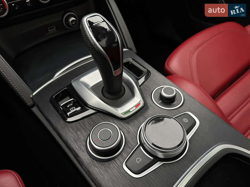 Позашляховик / Кросовер Alfa Romeo Stelvio 2021 в Києві
