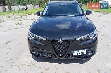 Внедорожник / Кроссовер Alfa Romeo Stelvio 2017 в 