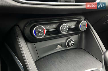 Внедорожник / Кроссовер Alfa Romeo Stelvio 2019 в 