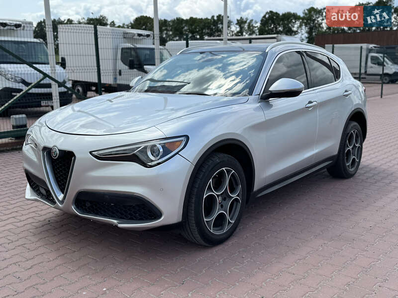 Внедорожник / Кроссовер Alfa Romeo Stelvio 2018 в Ровно фото 3 Внедорожник / Кроссовер Alfa Romeo Stelvio 2018 в Ровно