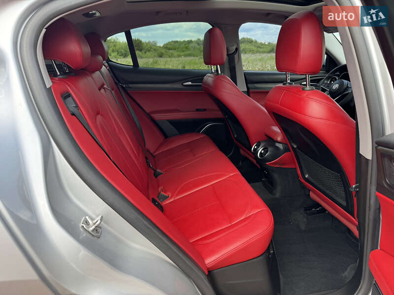 Внедорожник / Кроссовер Alfa Romeo Stelvio 2018 в Ровно фото 41 Внедорожник / Кроссовер Alfa Romeo Stelvio 2018 в Ровно