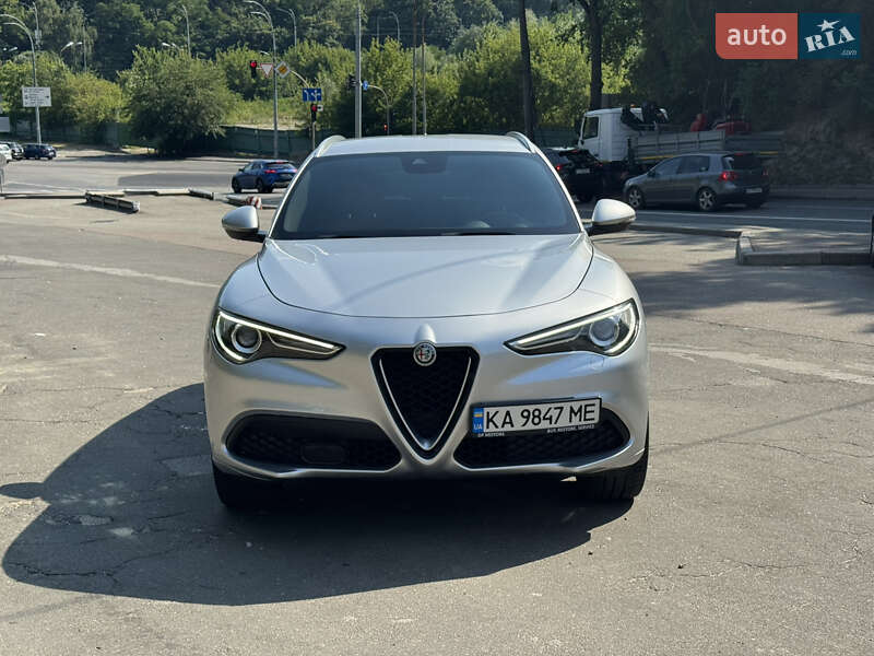 Внедорожник / Кроссовер Alfa Romeo Stelvio 2021 в Киеве